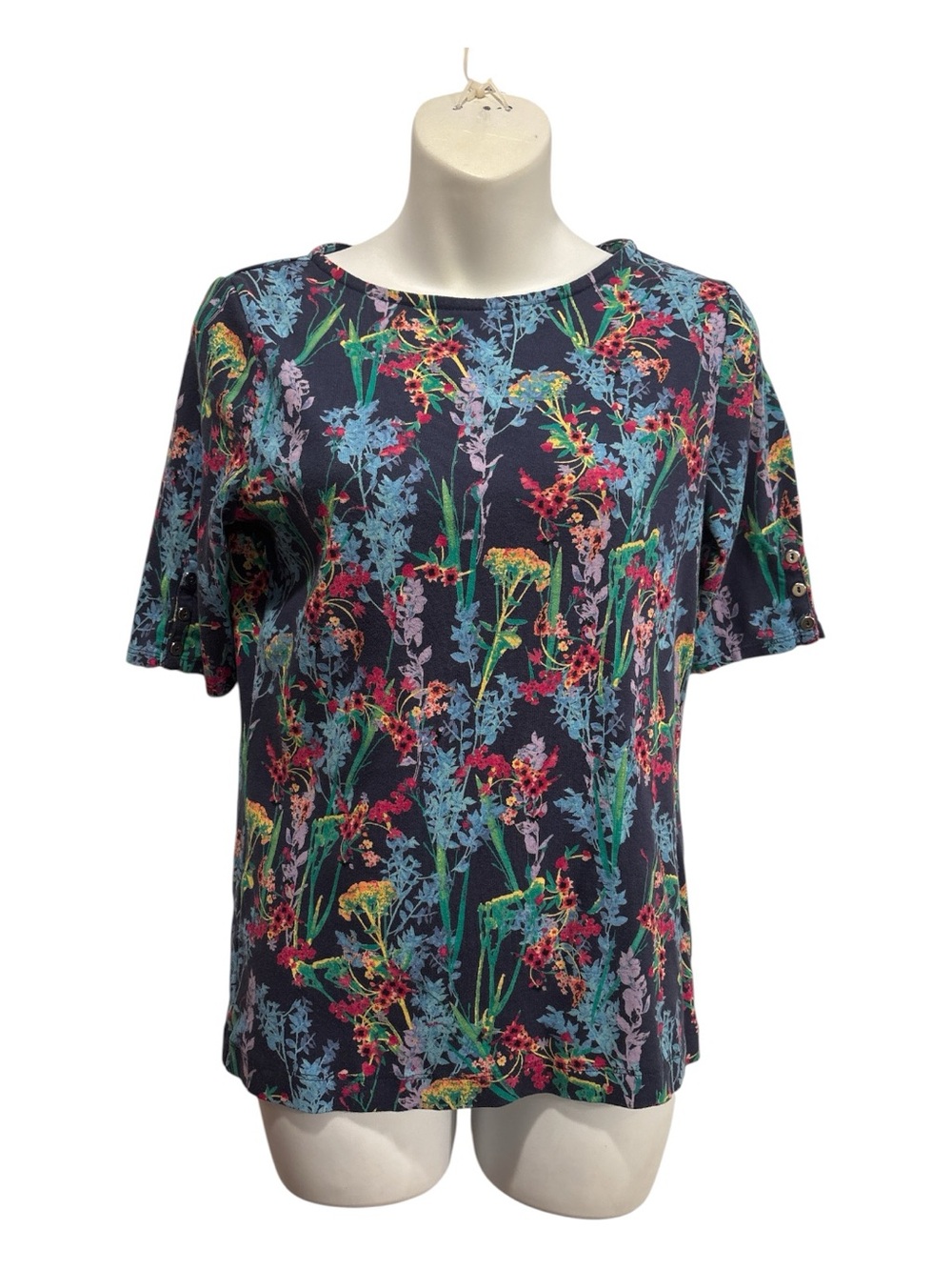 Chico's Navy Floral Short-Sleeve Crewneck Top in fun colors sz small or Chico 0